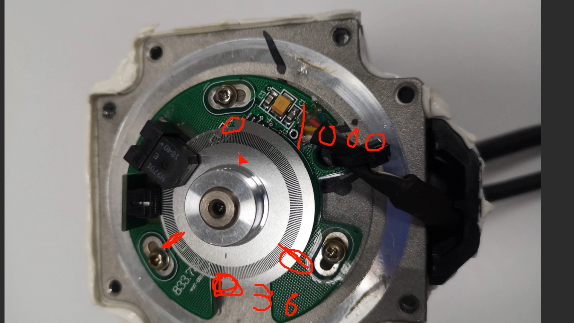 学习学习再学习/运动控制的精度/伺服电机闭环控制编码器